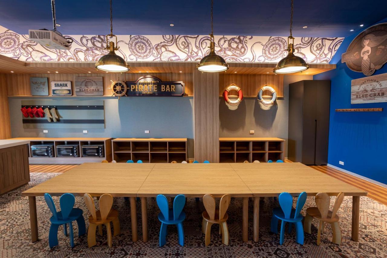 Hualien Farglory Hotel Yanliau Екстер'єр фото The interior of the Phome Bar