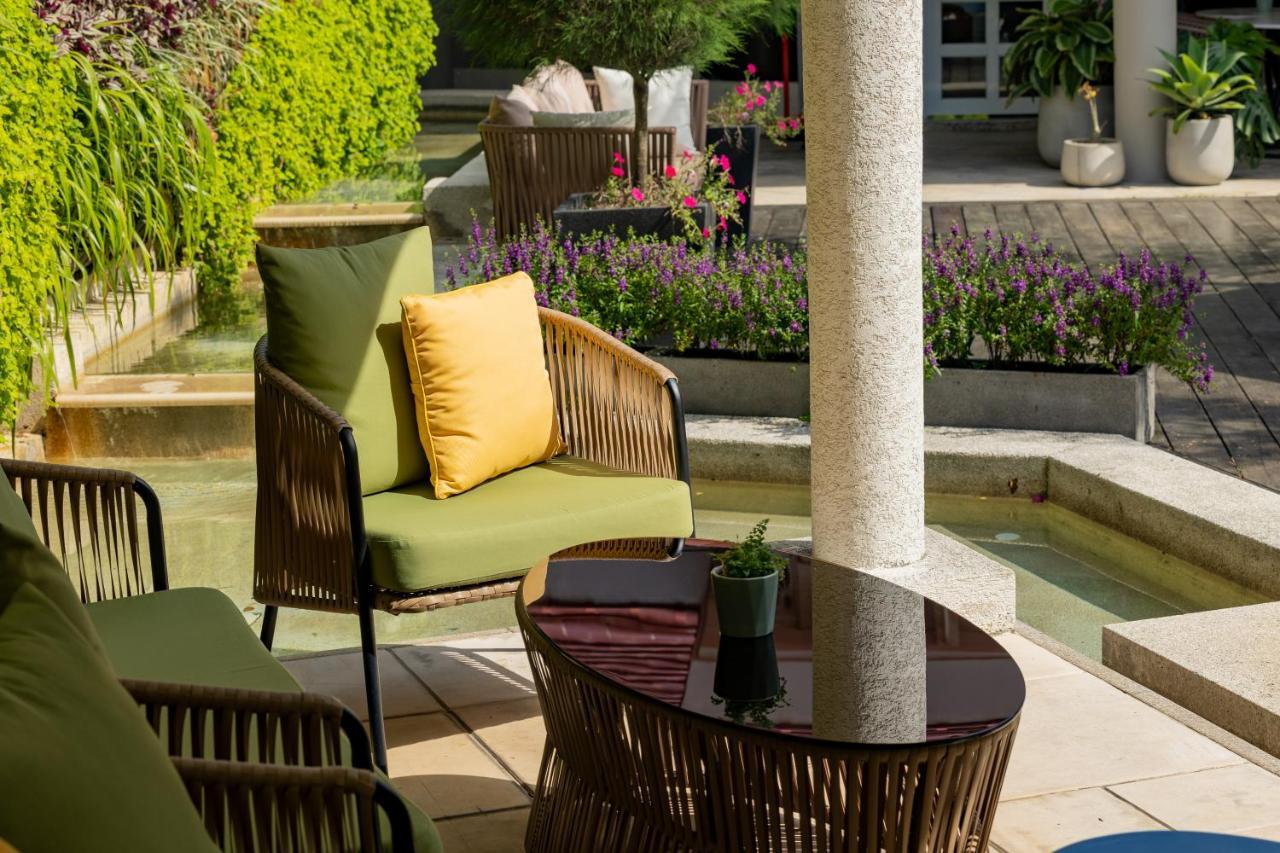 Hualien Farglory Hotel Yanliau Екстер'єр фото The hotel's garden