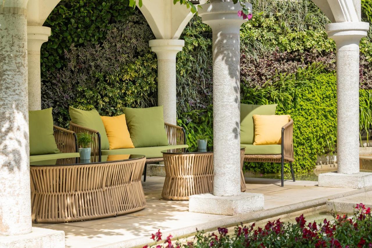 Hualien Farglory Hotel Yanliau Екстер'єр фото Outdoor furniture